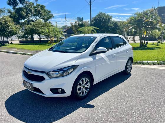 CHEVROLET ONIX 1.4 MPFI LT 8V FLEX 4P AUTOMÁTICO